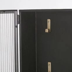 Maisons Du Monde Boîtes Boîte à Clés 6 Crochets En Métal Noir Et Doré 30x45 -Rangements déco Soldes boite a cles 6 crochets en metal noir et dore 30x45 1000 13 40 226606 3