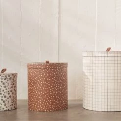 OYOY Living Design Boîtes De Rangement En Carton Ø17x20cm / Ø23x26cm / Ø28x32cm -Rangements déco Soldes boites de rangement en carton oe17x20cm oe23x26cm oe28x32cm 1