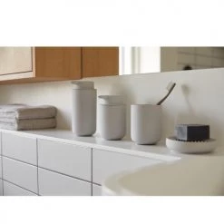 Zone Denmark Rangements Salle De Bain Distributeur De Savon En Argile Gris Clair -Rangements déco Soldes distributeur de savon en argile gris clair 2