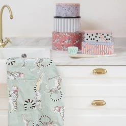 Yvonne Ellen Lot De 3 Boîtes En Métal 14cm 13 Yvonne Ellen Lot De 3 Boîtes En Métal 14cm -Rangements déco Soldes lot de 3 boites en metal 14cm 5