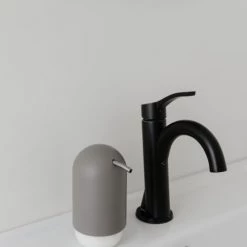 Umbra Rangements Salle De Bain Pompe à Savon Touch Pvc Gris -Rangements déco Soldes pompe a savon touch pvc gris 3