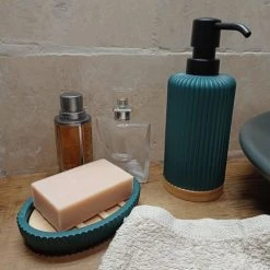 Five Simply Smart Rangements Salle De Bain Porte Savon Polyrésine Vert Pétrole Et Bambou - 12.5x9x2.5cm -Rangements déco Soldes porte savon polyresine vert petrole et bambou 12 5x9x2 5cm 2