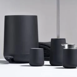 Zone Denmark Rangements Salle De Bain Poubelle à Pédale En Plastique Blanc 3L -Rangements déco Soldes poubelle a pedale en plastique blanc 3l 9